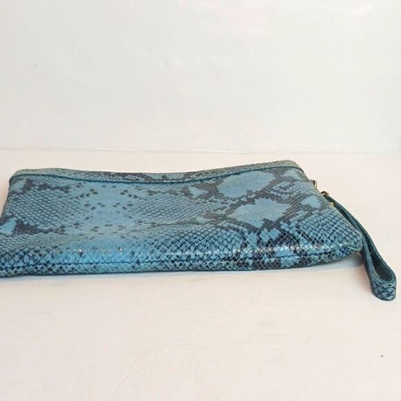 Laura Dimaggio  blue python pattern leather clutch/ wristlet - Picture 9 of 9